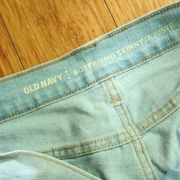 Cute Old Navy Boyfriend Jeans Size 6 - Picture 4 of 9